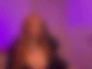 Live cam show with Smilee Girl - Red Hair Shaved Pussy on Strip Flash - Live Sex Shows