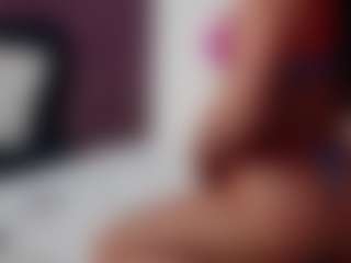 Live cam show with EmmaDallas - Full Nudity on Strip Flash - Live Sex Shows