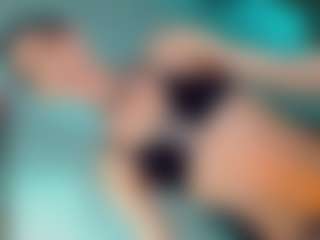 Live cam show with isabellalatingirs - Smoking on Camsoda
