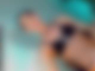 Live cam show with isabellalatingirs - Facial Piercings on Strip Flash - Live Sex Shows