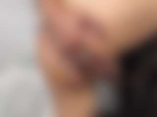 Live cam show with weeweesnation - White on Cam Slut