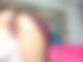 Live cam show with BRUNETELIA-SEXX - Moaning on Mixed Magazine Live