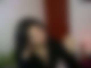 Live cam show with SamyMelo - Black Hair on Milfs Live