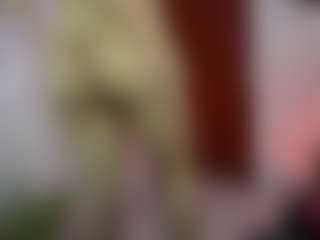 Live cam show with SamyMelo - Cumshot on Uber Horny