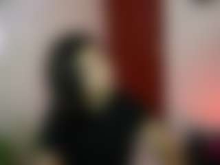 Live cam show with SamyMelo - Brown Eyes on Hubzter Live