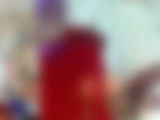 Live cam show with Yashira-Lennis - Athletic Middle Aged on luckytryst.com
