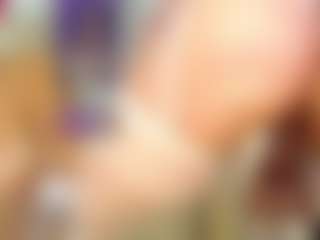 Live cam show with Yashira-Lennis - Genital Piercings on Camsoda