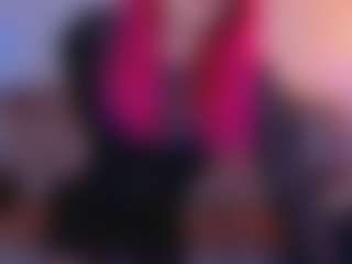 Live cam show with BrandyBloomm - Facesitting on Stripli.com