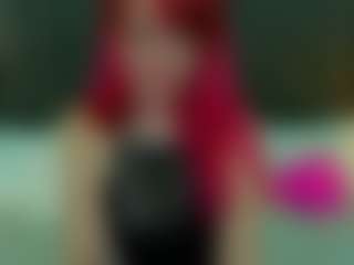 Live cam show with BrandyBloomm - Blue Eyes on Soda Cam