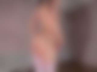 LinaLive's Live Sex Cam Show