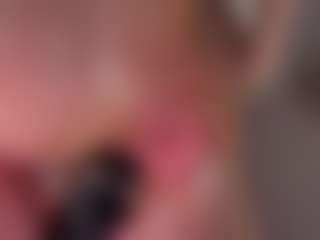 LinaLive's Live Sex Cam Show