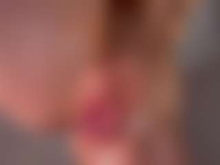 LinaLive's Live Sex Cam Show