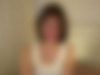 Live cam show with MariamFares - Fingering on SquirtSoMuch