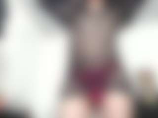 Live cam show with natashatt - Tease on Camsoda