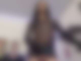 Live cam show with natashatt - Spank on Sweet Sext