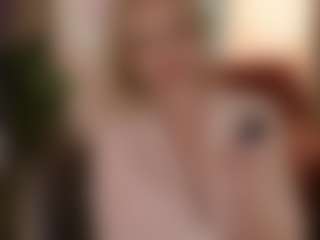 Live cam show with SandraKind - Petite on https://playwithruby.com