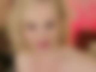 SandraKind's Live Sex Cam Show