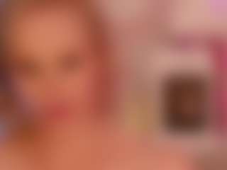 Live cam show with SandraKind - Blonde Hair Middle Aged on Camsoda