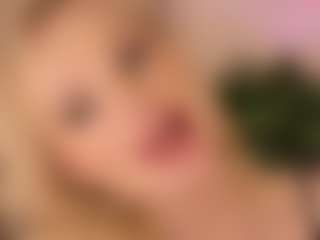 Live cam show with SandraKind - Mature MILF on Sweet Sext
