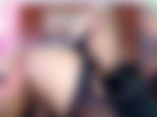 Live cam show with Ashley-Isabella - Smoking on AdultVida.com