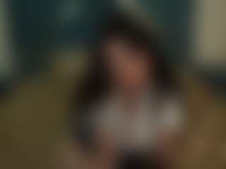 Live cam show with BerryDiva - Thin on livesuperchat.net