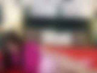 Live cam show with BerryDiva - Blue Eyes on SmokeAndPoke