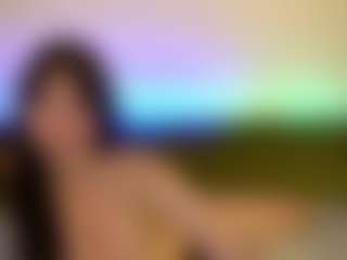 Live cam show with BerryDiva - Camel Toe on StripNow