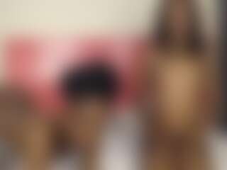 Live cam show with cammilatee - Dildo Or Vibrator on https://playwithruby.com