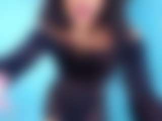 Live cam show with evelynquee - Black Hair on https://playwithruby.com