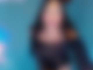 Live cam show with evelynquee - Brown Eyes on Camsoda