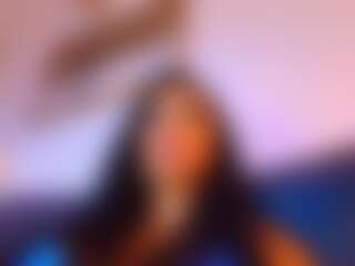 Moonas Live-Sex-Cam-Show