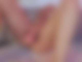 Live cam show with Bella-Rivers - Student on TeamSkeetLive