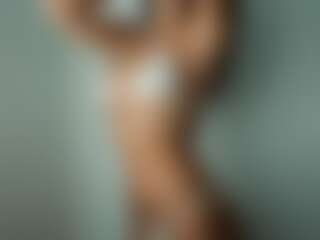 IzzyGreen's Live Sex Cam Show