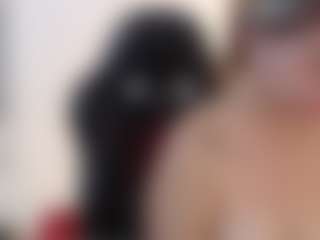 Live cam show with Chayla-Ruiz - Moaning on Big Tits