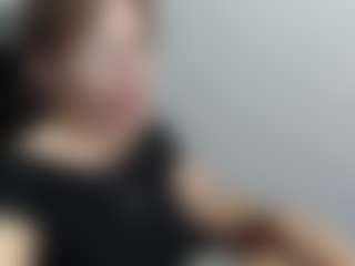 Live cam show with Chayla-Ruiz - Middle Aged on TeamSkeetLive