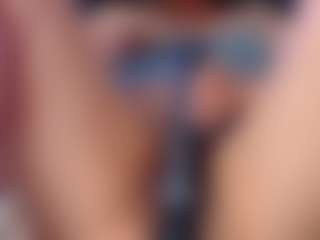 Laurenthompson MILF webcam performer live streaming