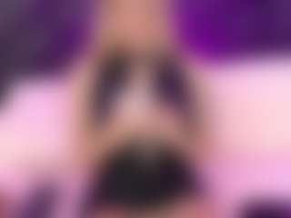 Live cam show with MaryDeniro - Oil on Cam Slut