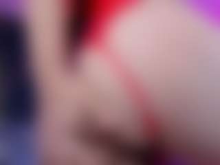 Live cam show with ⭐MiaaTaylorr⭐ - Interactive on Camsoda