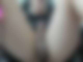 tanialucia1's Live Sex Cam Show
