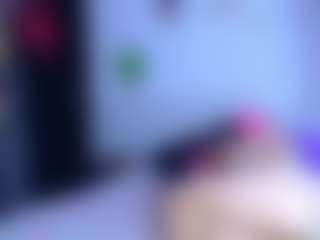 Live cam show with Emily Cooper - Facial on xplaylive.com