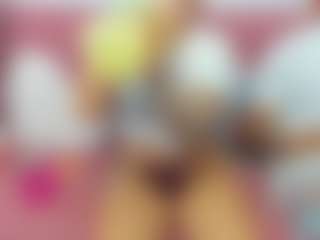Live cam show with MiiaKittyy - Athletic on boobsie.com