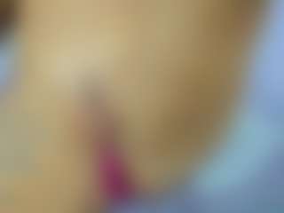 MiiaKittyy's Live Sex Cam Show