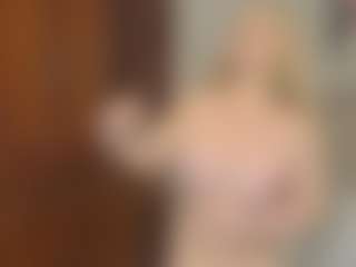Live cam show with Dani-rosee1 - Long Hair on Pornisteam.com
