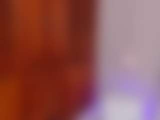 Live cam show with Dani-rosee1 - Long Hair on AdultVida.com