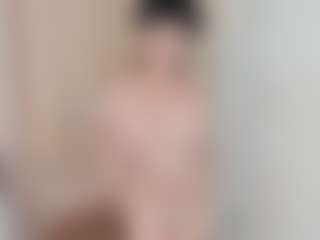 Live cam show with Dani-rosee1 - Long Hair on SmokeAndPoke