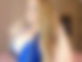 Live cam show with Dani-rosee1 - Long Hair on Cam Slut
