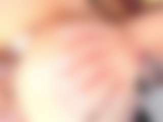 Live cam show with HilarySmile - Huge on anonymated.com