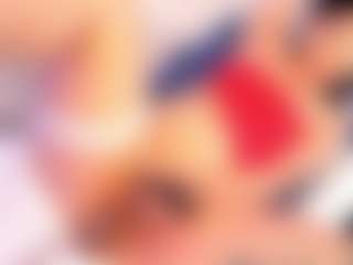 Live cam show with Nattyroberts - Eating Pussy on Camming Site