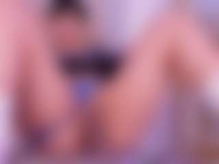 Live cam show with Nattyroberts - Fingers on Camsoda