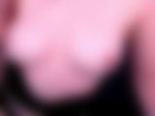 Live cam show with DramaQuenn - Oil on SmokeAndPoke